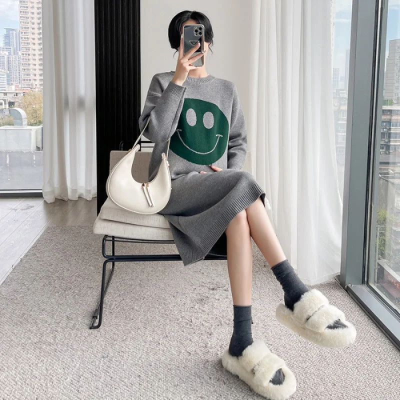 Gray / M